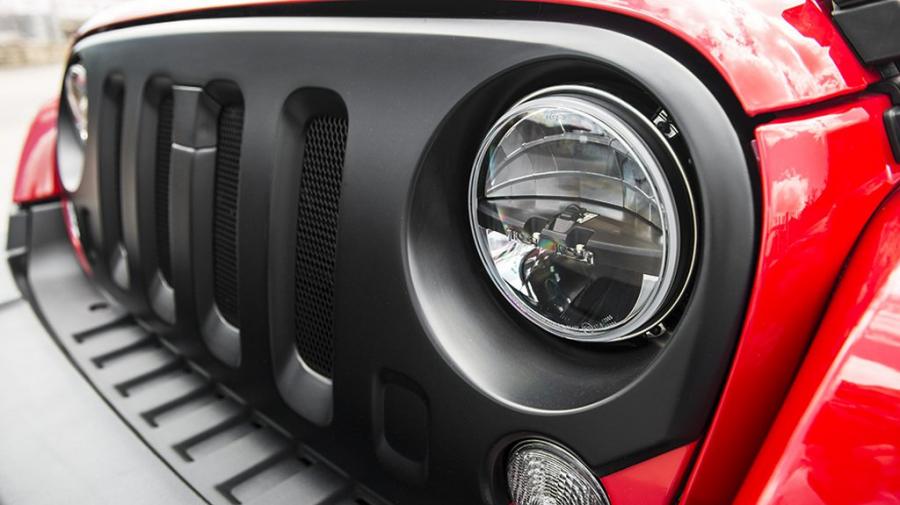 Детали экстерьера Jeep Wrangler Sahara CJ400 by Project Kahn 2015 года  (фото 15 из 21)